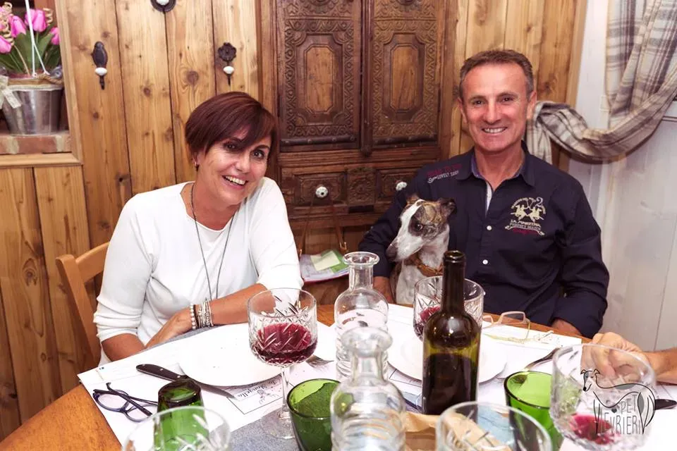 42344882 2092028734182450 982506792963538944 n