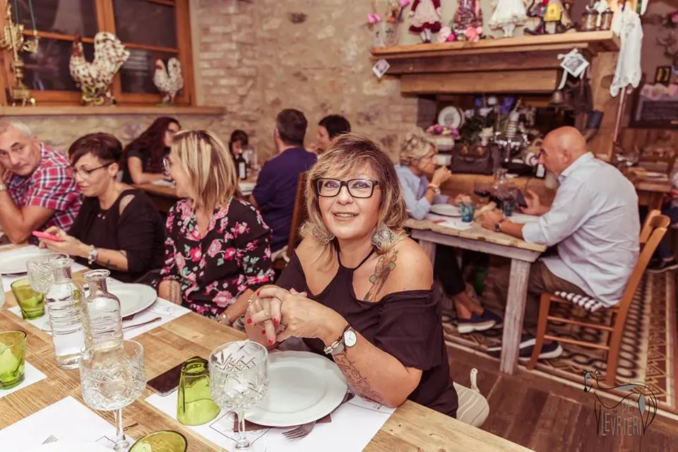 42380573 2092032800848710 8917521239543644160 n