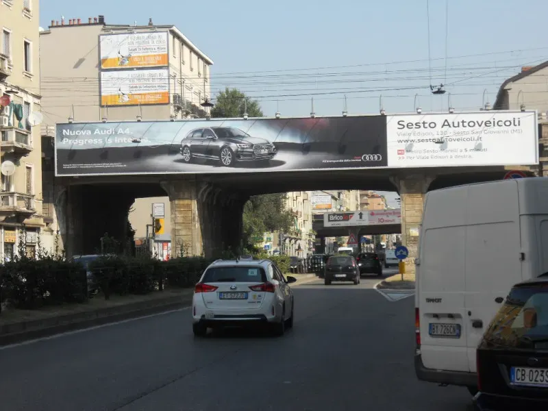 MI V.le Monza civ.109 cim.32 e 33 PET LEVRIERI 05.09.2016