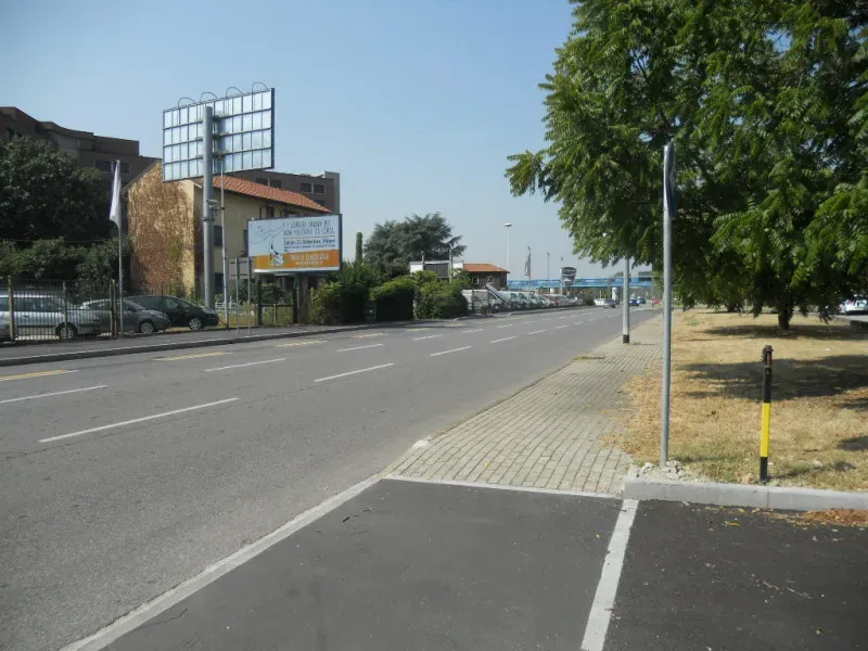 MI Via Novara cim.140 PET LEVRIERI 05.09.2016