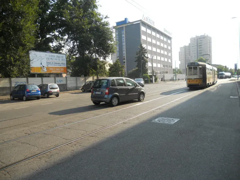 MI Via Palizzi cim.820 PET LEVRIERI 05.09.2016