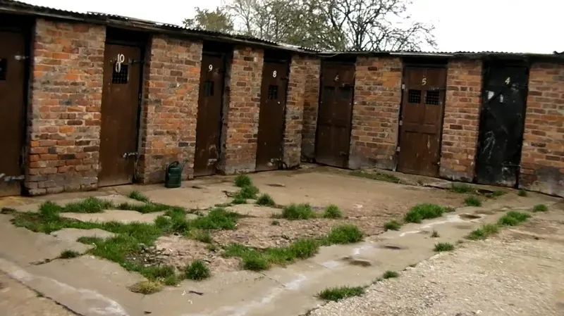 innercompound.jpgoriginal